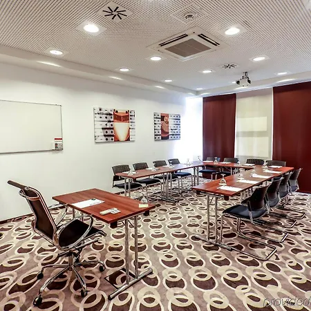 Express Airport By Ihg Hotel Bremen